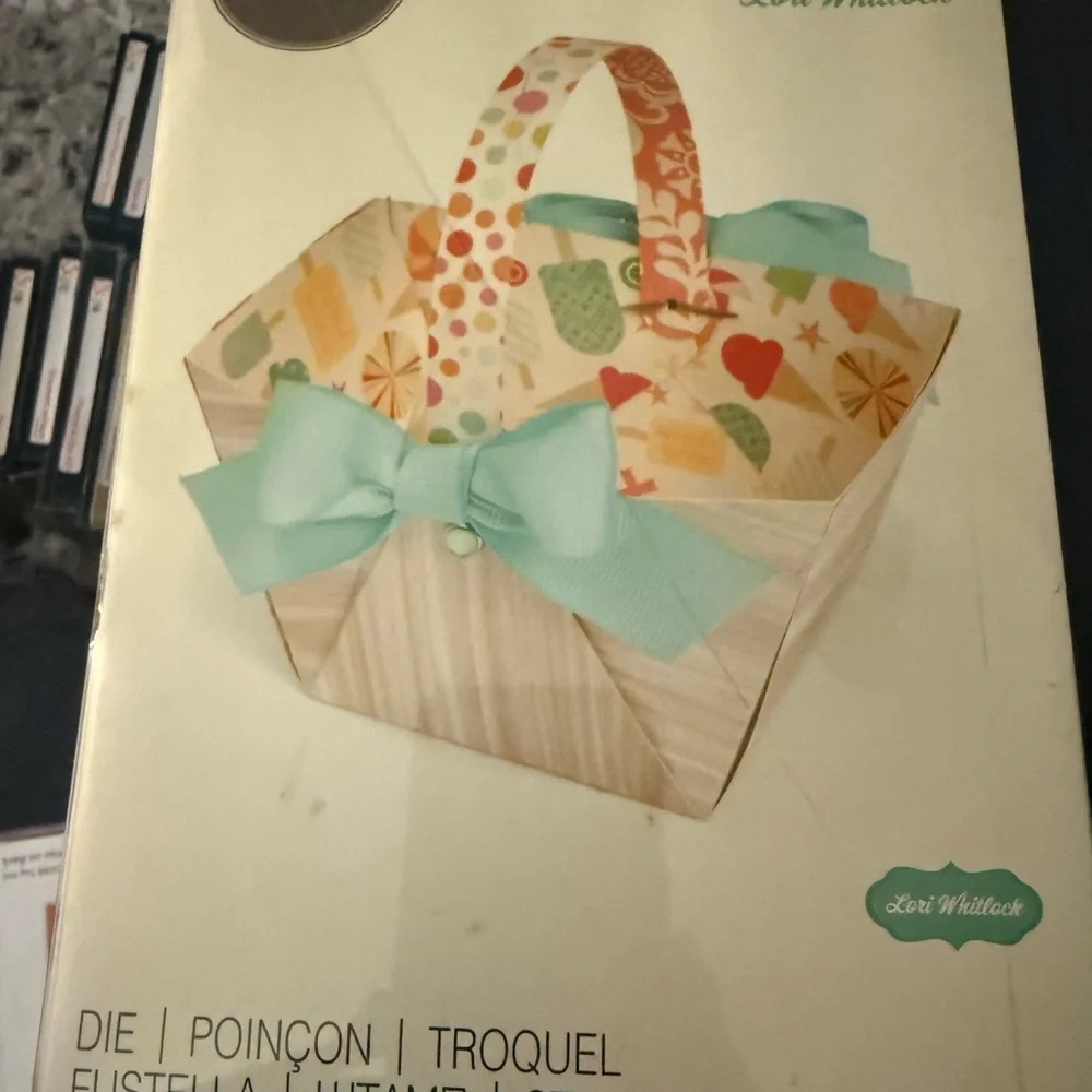 Sizzix die cuts set of 3